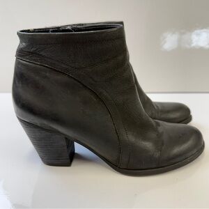 Franco Sarto Disco Black Leather 2.5” Heeled Ankle Boots Booties Women’s Size 8